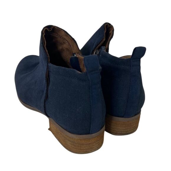 TOMS Womens Boots Size 11 Navy Blue Suede Side Zip Ankle Booties Low Heel - Picture 3 of 7
